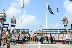 Two-sisters-were-stopped-from-going-to-Pakistan-at-Attari-border-Indian-passport-became-an-obstacle