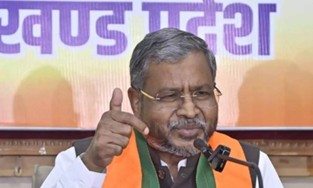 डीजीपी पद विवाद: हेमंत सोरेन सरकार पर विपक्ष से संविधान उल्लंघन का आरोप!