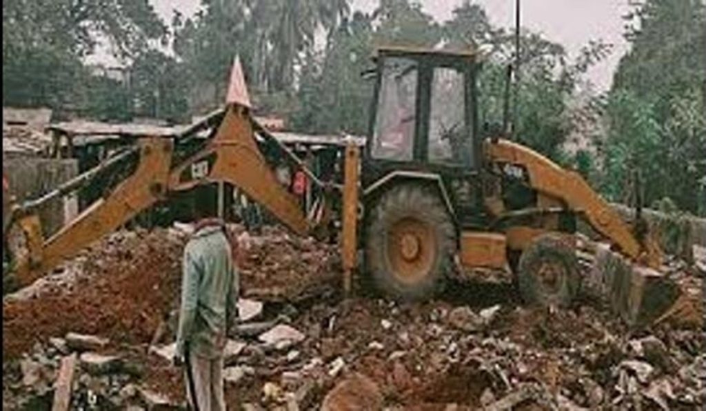 योगी सरकार का बड़ा एक्शन: 48 घंटे में 250 से अधिक अवैध मदरसे निर्माण ध्वस्त !