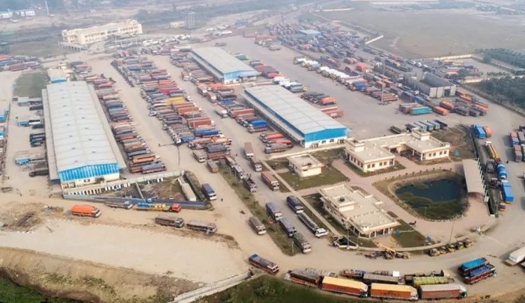 बांग्लादेश पर भारत का व्यापारिक प्रहार: दो महत्वपूर्ण उत्पादों की आयात पर प्रतिबंध !