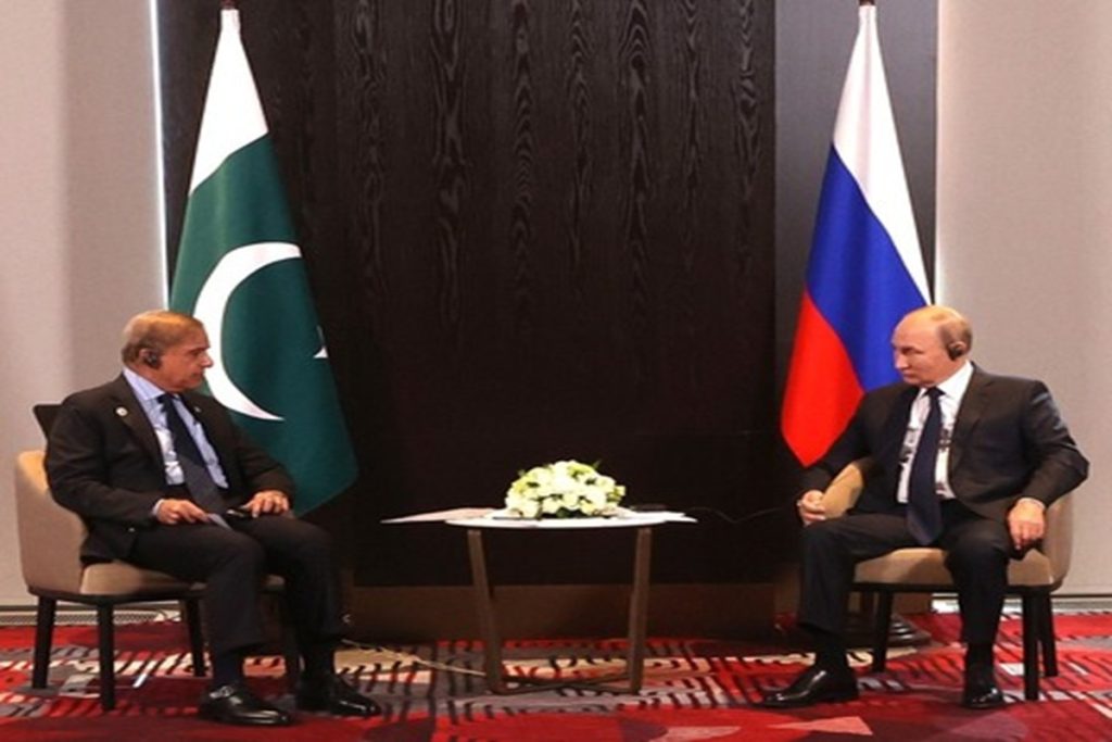 पाकिस्तान से पिछा छुडा रहा रूस, ‘फर्जी खबरों’ को किया खारिज