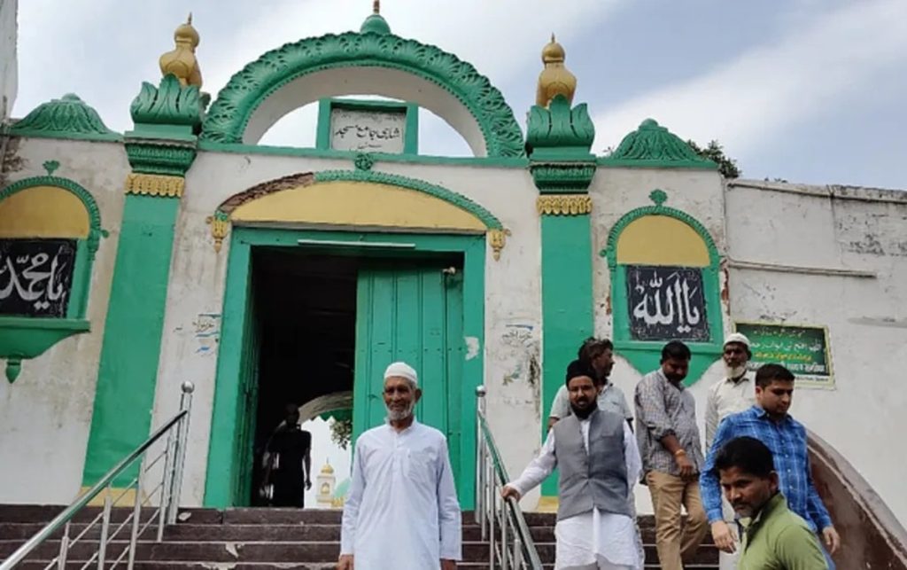 संभल की शाही जामा मस्जिद में ASI टीम से दुर्व्यवहार; हाफ़िज़ और क़ासिम ने धमकाया