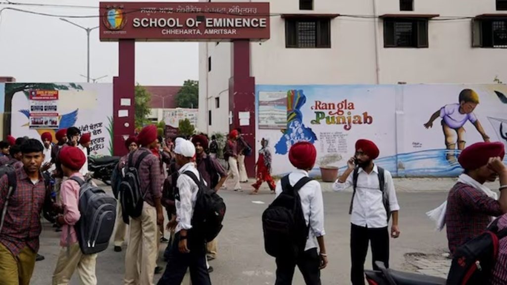 भारत-पाक तनाव: जम्मू-कश्मीर, राजस्थान और पंजाब में स्कूल-कॉलेज बंद, राहत शिविर तैयार