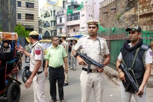 36-Bangladeshi-citizens-arrested-in-Delhi-banned-apps-found-in-their-phones