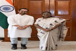 Aamir-Khan-met-President-Draupadi-Murmu