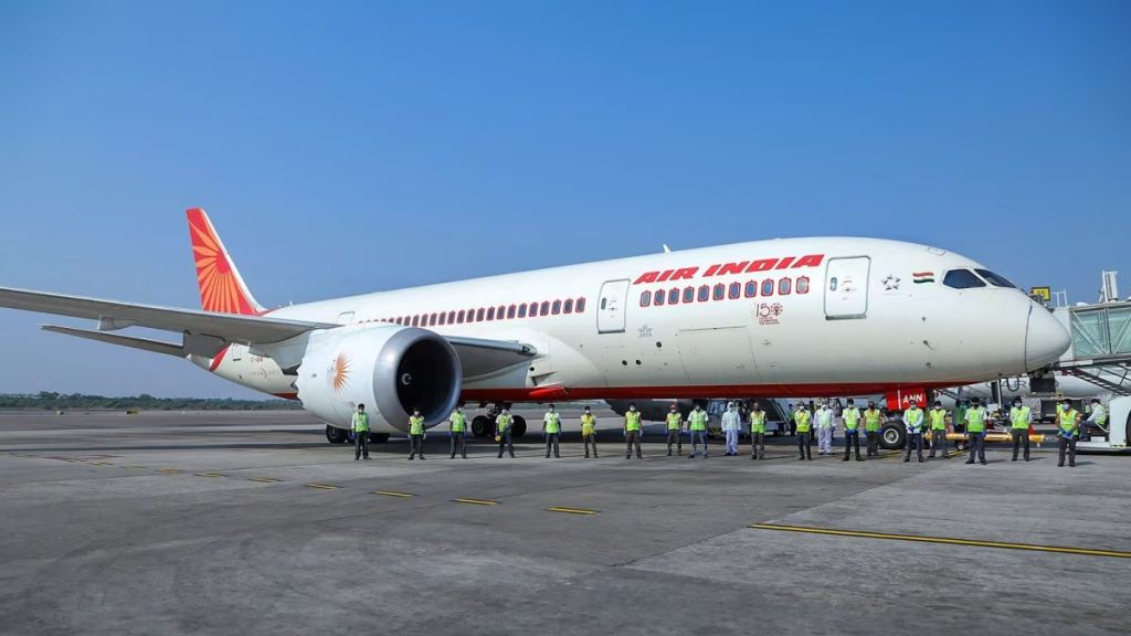 DGCA की बड़ी कार्रवाई: Air India में क्रू शेड्यूलिंग में बार-बार चूक पर तीन वरिष्ठ अधिकारी बर्खास्त