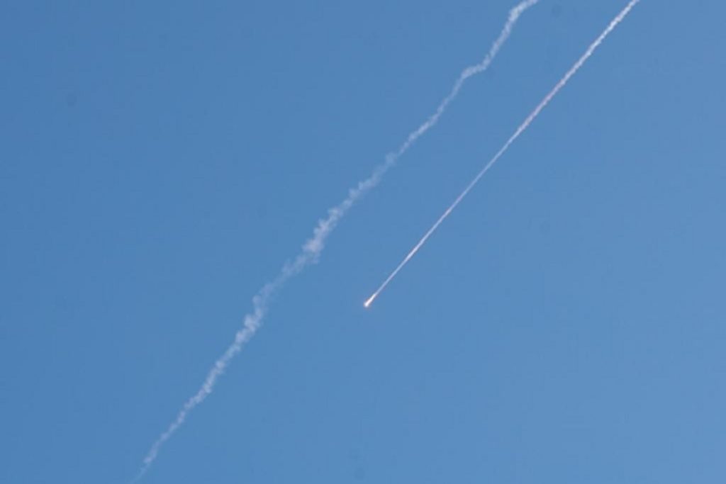 तेहरान पर पूरी ताकत के साथ हमले जारी : इजरायली रक्षा मंत्री!