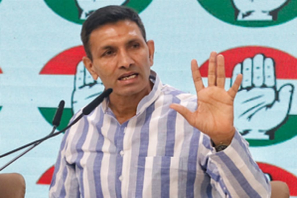 कांग्रेस के ‘बारात के घोड़े’ सिंधिया के साथ भाजपा में गए : पटवारी!