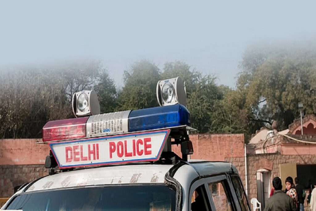 दिल्ली में बच्ची से हैवानियत, शव सूटकेस में मिला, भारी तनाव! 