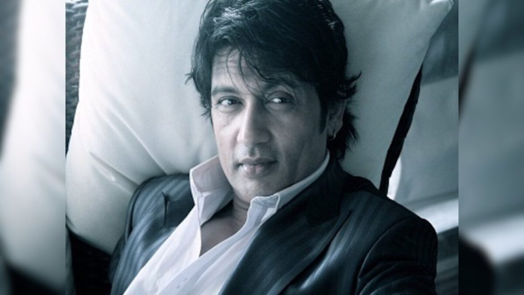 “गलती अनजाने में भी हो तो माफी मांग लेना चाहिए”-दिलजीत को शेखर सुमन की सलाह!