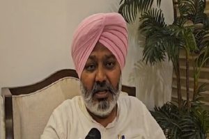 Everyone-has-a-right-to-water-Cheema-objects-to-Omar-Abdullahs-statement