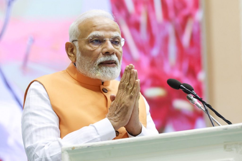 जीएसटी डे: मोदी सरकार के टैक्स रिफॉर्म से छोटे व्यापारियों को राहत मिली!