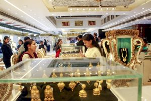 Gold-became-costlier-by-more-than-Rs-1900-this-week-silver-crossed-Rs-1.06-lakh