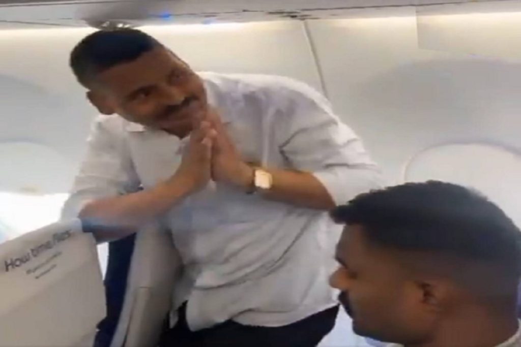 ‘ऑपरेशन सिंदूर’ के नायक का इंडिगो में सम्मान, फ्लाइट में तालियों की गूंज, वीडियो वायरल!