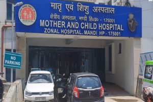 Mandi-Repair-work-started-in-the-hospital-without-shifting-the-patients-negligence-exposed