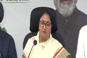 New-Delhi-CM-Rekha-Gupta-launched-Vayu-Shaman-Yojana