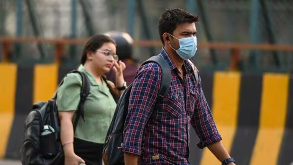 कोविड मामलों में फिर उछाल: एक्टिव केस 3,700 के पार