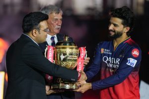 Rajat-Patidar-became-RCBs-first-title-winning-captain-Virat-praised-him