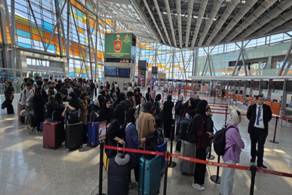 उत्तर प्रदेश : सिद्धार्थनगर के 17 लोग ईरान में फंसे, परिजनों को सता रही चिंता!