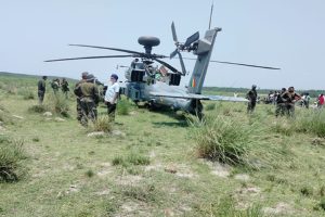 Uttar-Pradesh-Apache-helicopter-makes-emergency-landing-in-Saharanpur-due-to-technical-fault