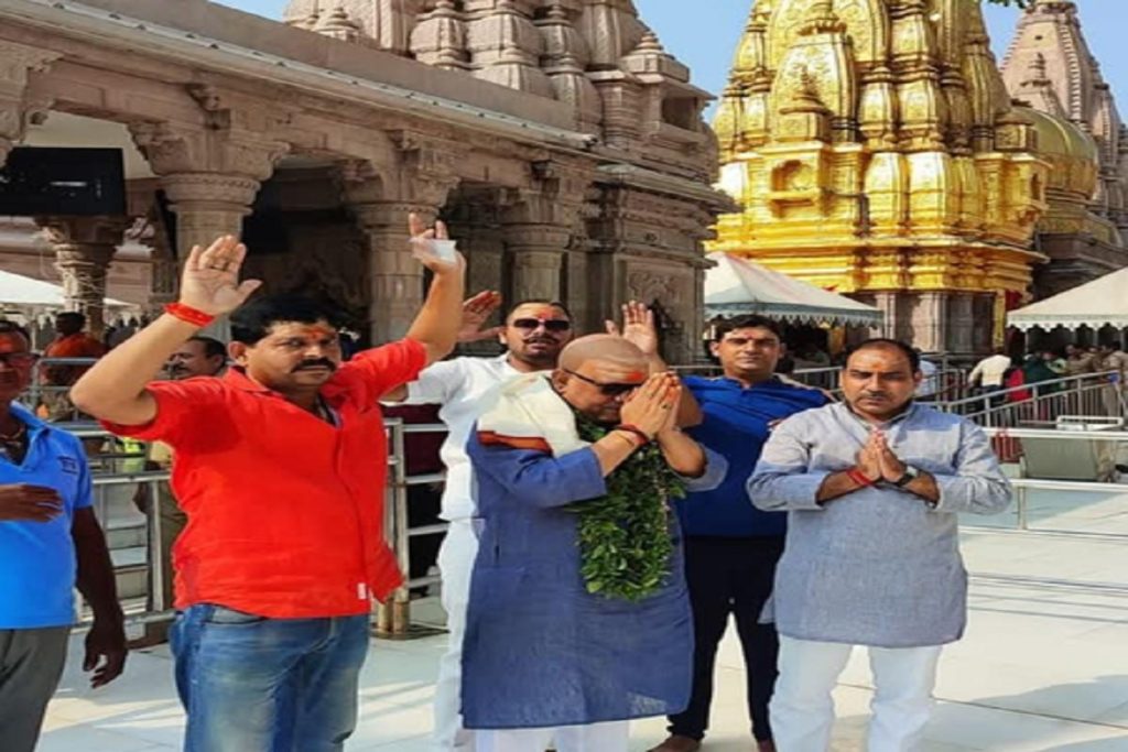 वाराणसी: लूट-छेड़छाड़ गैंग का भंडाफोड़, कांग्रेस प्रदेश अध्यक्ष के पीए पर आरोप!