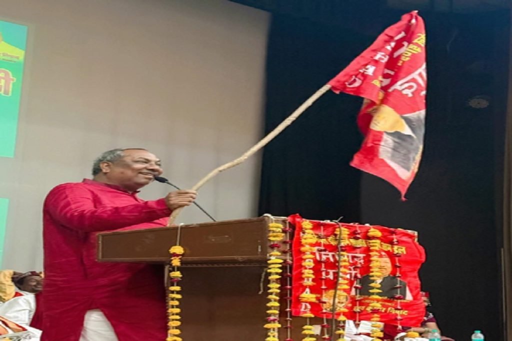 ‘हिंदी को दुनिया में किया जाता है पसंद’, भाषा विवाद पर बोले संजय निषाद!