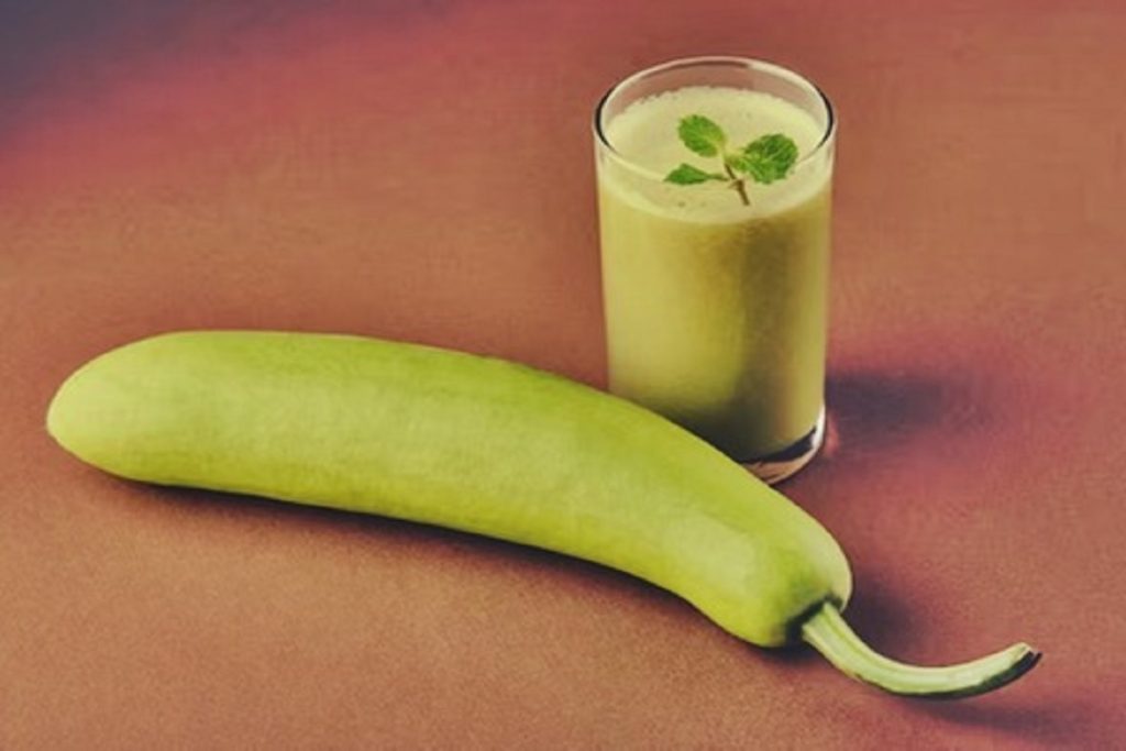 सब्जी हो या जूस, लौकी के गुणों को नहीं कर सकते नजरअंदाज!