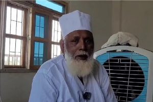 Changur-Baba-was-preparing-to-field-a-former-IPS-officer-in-the-UP-assembly-elections!