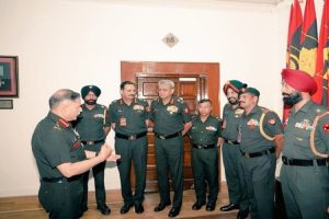 Chief-of-Army-Staff-interacts-with-newly-appointed-Command-Subedar-Majors!