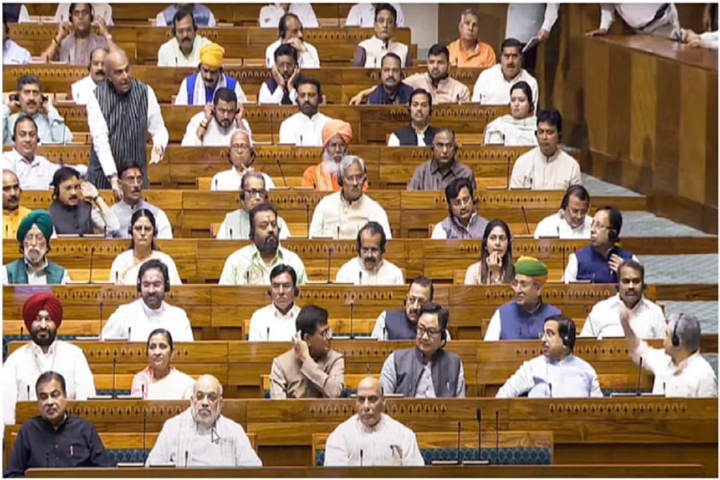 ​​लोकसभा में ऑपरेशन सिंदूर पर बहस, राफेल-ट्रंप तक चर्चा ​गरमाई​ !