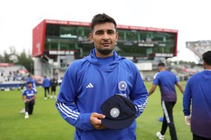 India-vs-England-England-bowl-after-winning-the-toss-Anshul-makes-his-debut!