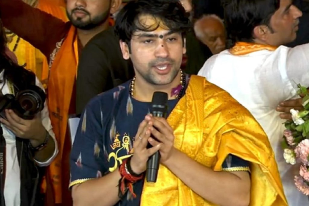 हमारा सपना ‘भगवा-ए-हिंद’ होना चाहिए : धीरेंद्र शास्त्री!