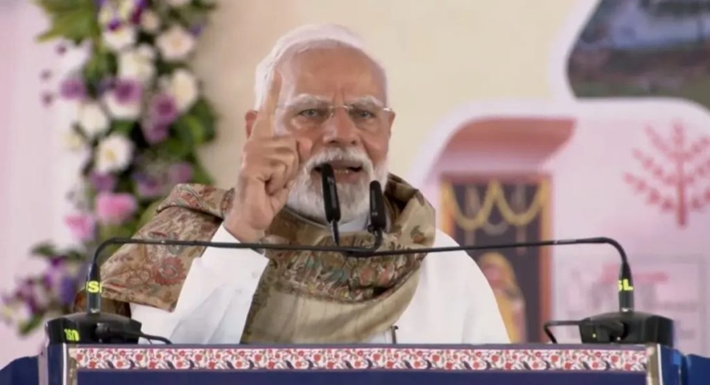 मोतीहारी में प्रधानमंत्री मोदी ने रखी ₹7,200 करोड़ की परियोजनाओं की आधारशिला!