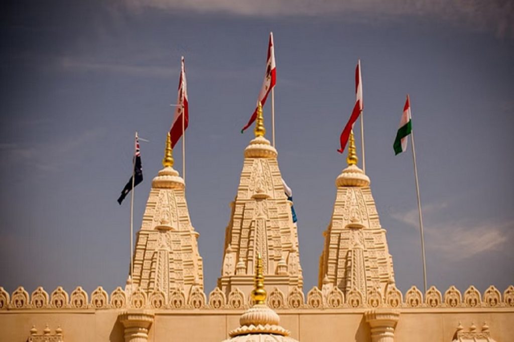 मेलबर्न में स्वामीनारायण मंदिर पर नस्लीय हमला, दीवारों पर नफरत भरे संदेश!