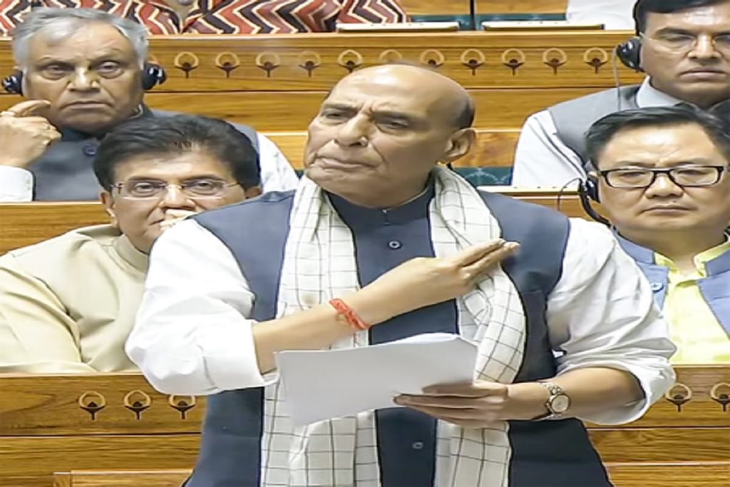 राजनाथ सिंह ने विपक्ष को घेरा, कहा- भारत ने दबाव में नहीं रोका ऑपरेशन सिंदूर!