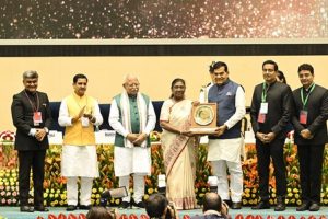 Swachhta-Survey-2025-Noida-becomes-the-cleanest-city-in-the-country-gets-Golden-Award!