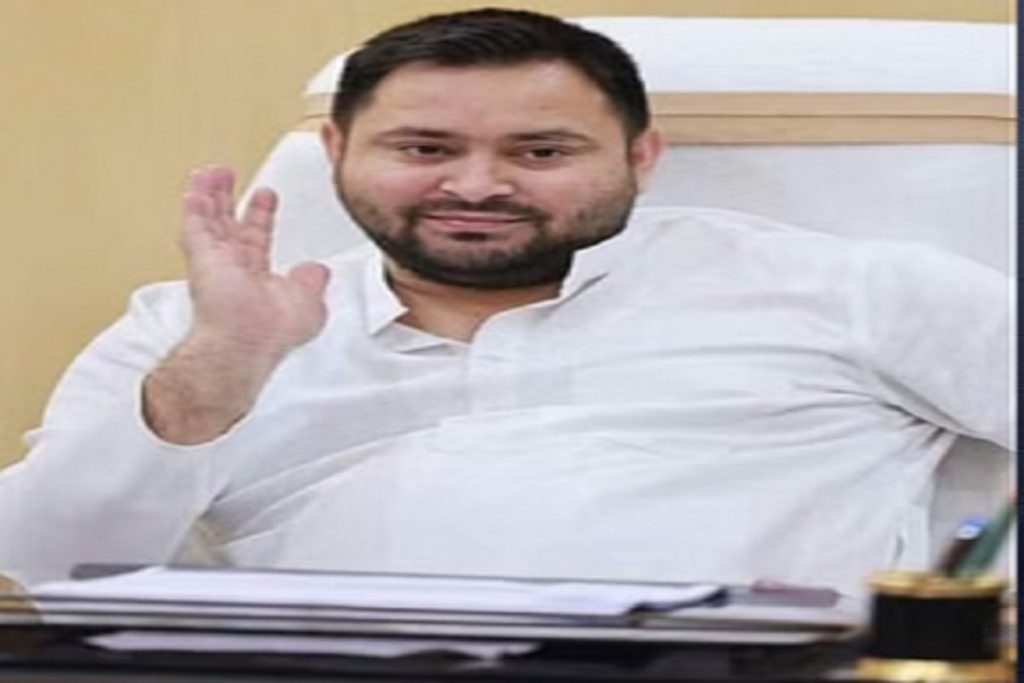 बिहार: तेजस्वी का पीएम-सीएम पर हमला!, ‘कुर्सी बचाने को बिहार बर्बाद कर रहे बिहार’! 