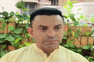 Thackeray-brothers-are-only-following-the-Save-Family-Plan-Tehseen-Poonawala