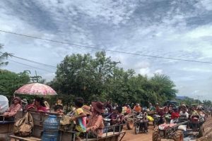 Thailand-Cambodia-border-conflict-80000-Cambodian-villagers-leave-their-homes-schools-closed