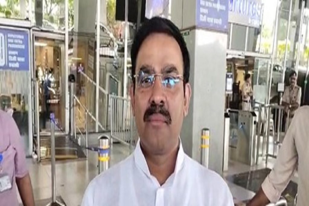 उद्धव-संजय का इंटरव्यू महाराष्ट्र के लिए कॉमेडी शो होगा : भाजपा फुके!