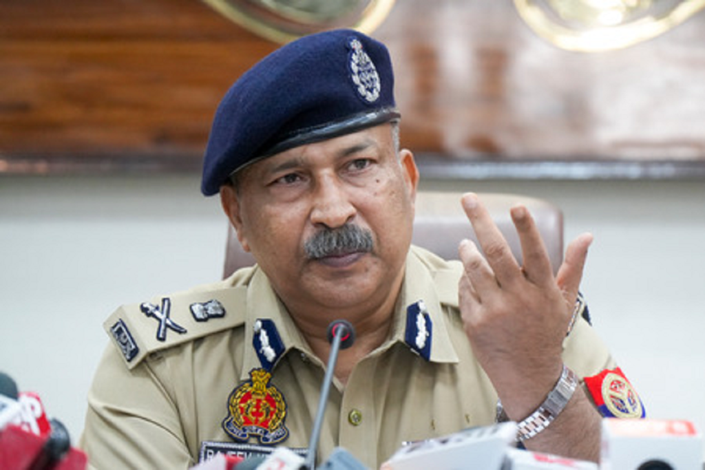 उत्तर प्रदेश पुलिस ने एक और धर्मांतरण रैकेट का किया पर्दाफाश, 10 गिरफ्तार!