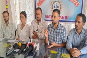 Youth-protest-against-Himachal-government-call-Job-Trainee-Policy-wrong!