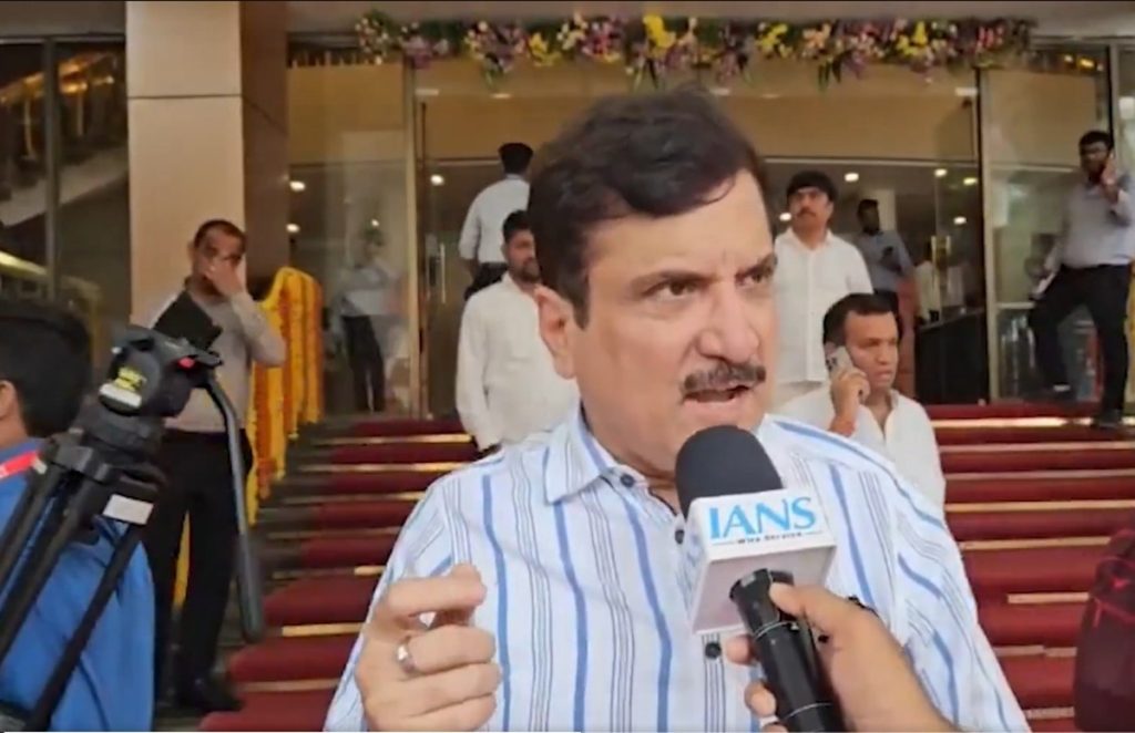 “मल्लिकार्जुन खड़गे को राष्ट्रपति मुर्मू पर की गई टिप्पणी के लिए माफी मांगनी चाहिए”