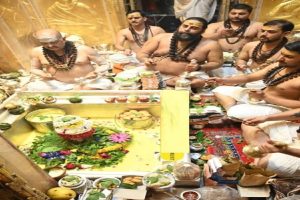 750-years-old-Sapta-Rishi-Aarti-tradition-of-Baba-Vishwa-Ke-Nath!