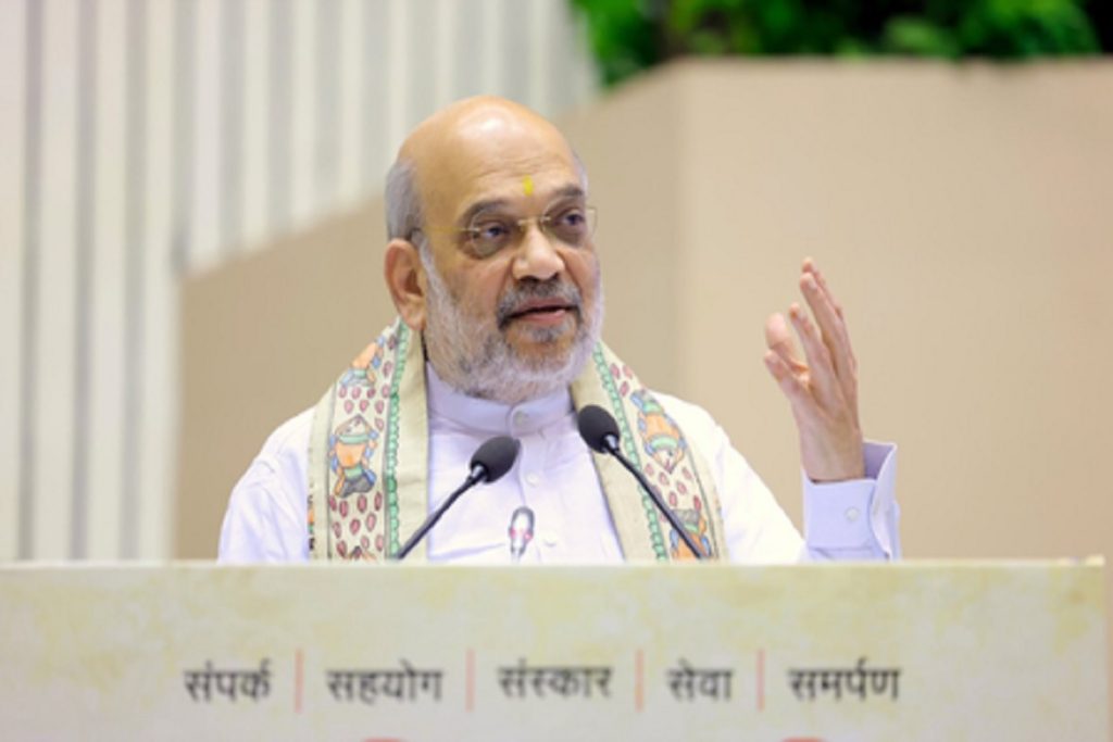 अमित शाह बने सबसे लंबे कार्यकाल वाले गृह मंत्री, आडवाणी को पछाड़ा!