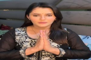 Anjali-Raghav-accuses-Pawan-Singh-announces-to-leave-Bhojpuri!