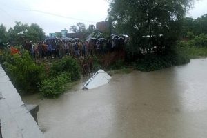 Bolero-full-of-devotees-fell-into-canal-in-Gonda-11-people-died!