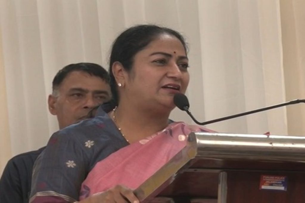 “आपकी दीदी न रुकेंगी, न डरेंगी”