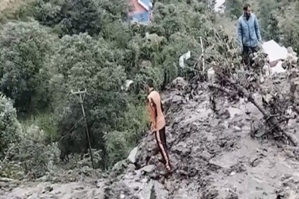 जम्मू-कश्मीर रामबन में बादल फटा, 4 मौतें, राहत कार्य जारी!