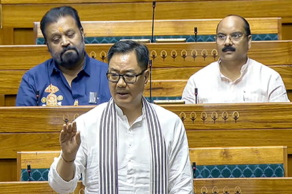 कांग्रेस करती है संवैधानिक संस्थाओं का अपमान : किरेन रिजिजू!